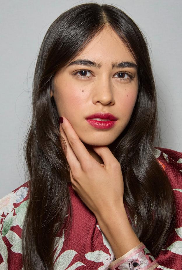 تفتيح المنطقة حول الشفاه