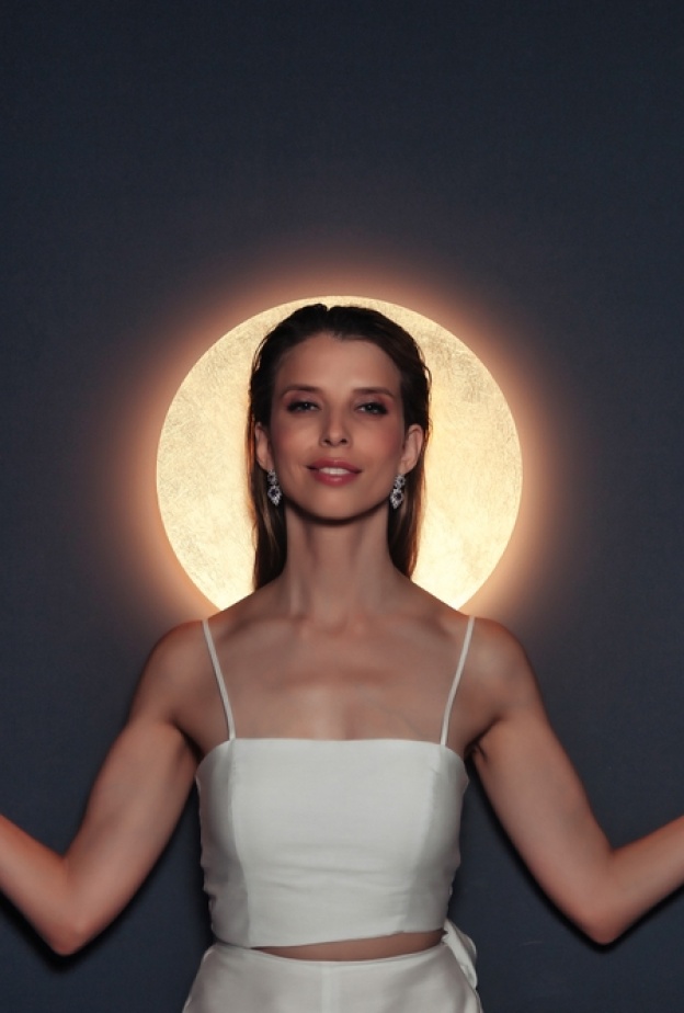 طقوس الضوء القمري حفلة كونية للعناية بجمالكِ من وحي نساء الحضارات الخالدة