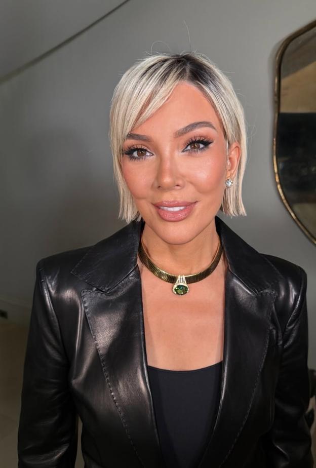 كل ما نعرفه عن كريس جينر  وعملياتها التجميلية