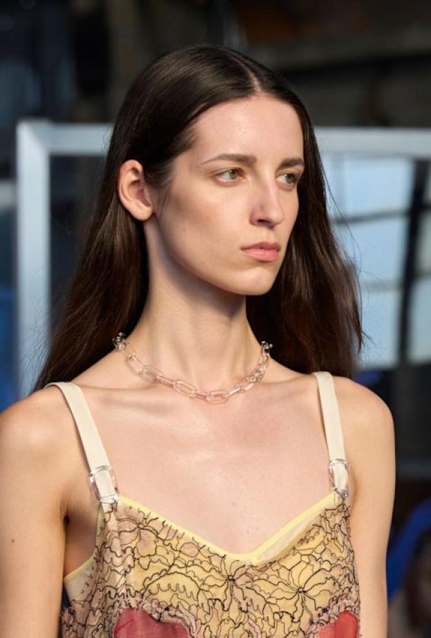 مقشرات الجسم وطريقة استخدامها