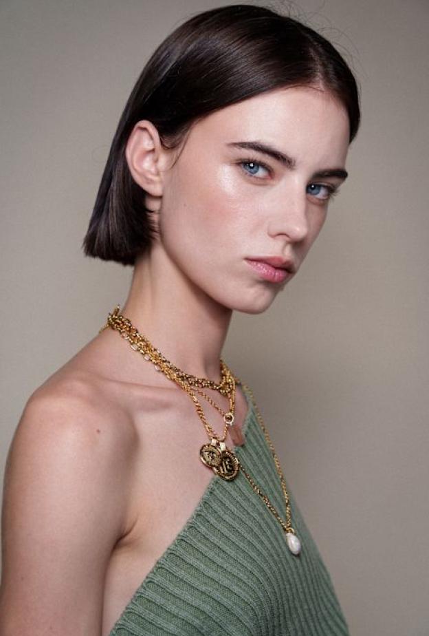 كيف تحافظين على شباب رقبتك وتقللين ترهّل الجلد؟