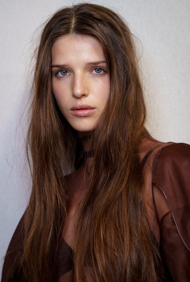 أي تقنية تمنحك مظهر الشعر الانسيابي قبل المناسبات