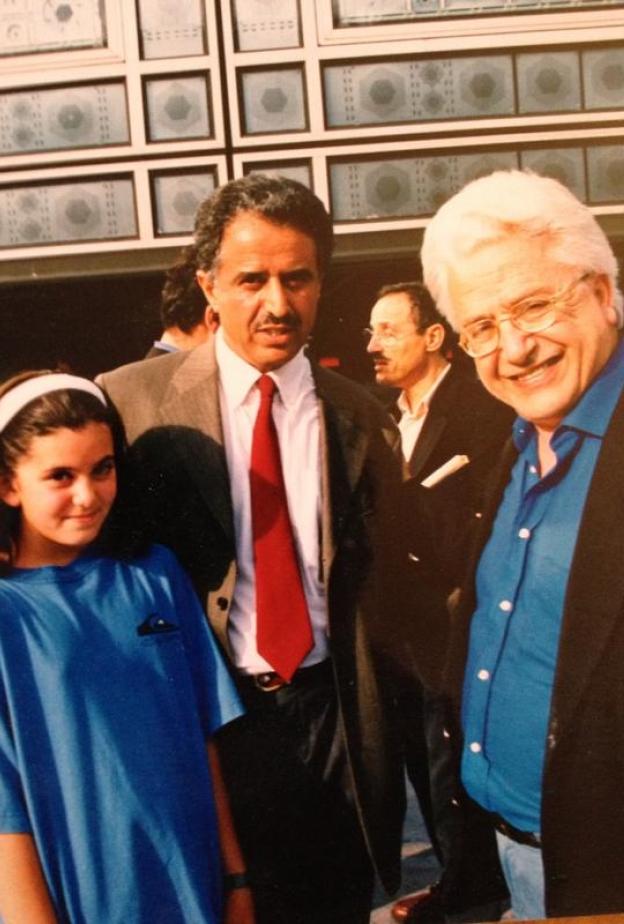 رحيل سفير الأدب السعودي ... تعرفوا على مسيرة أحمد أبو دهمان من سراة عبيدة إلى باريس