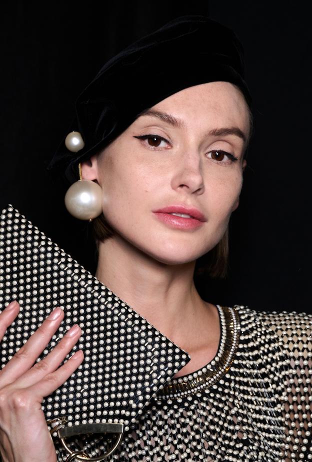 دليل هدايا الأعياد 2025: اختيارات تفيض بالجمال وتستحقّ الإهداء