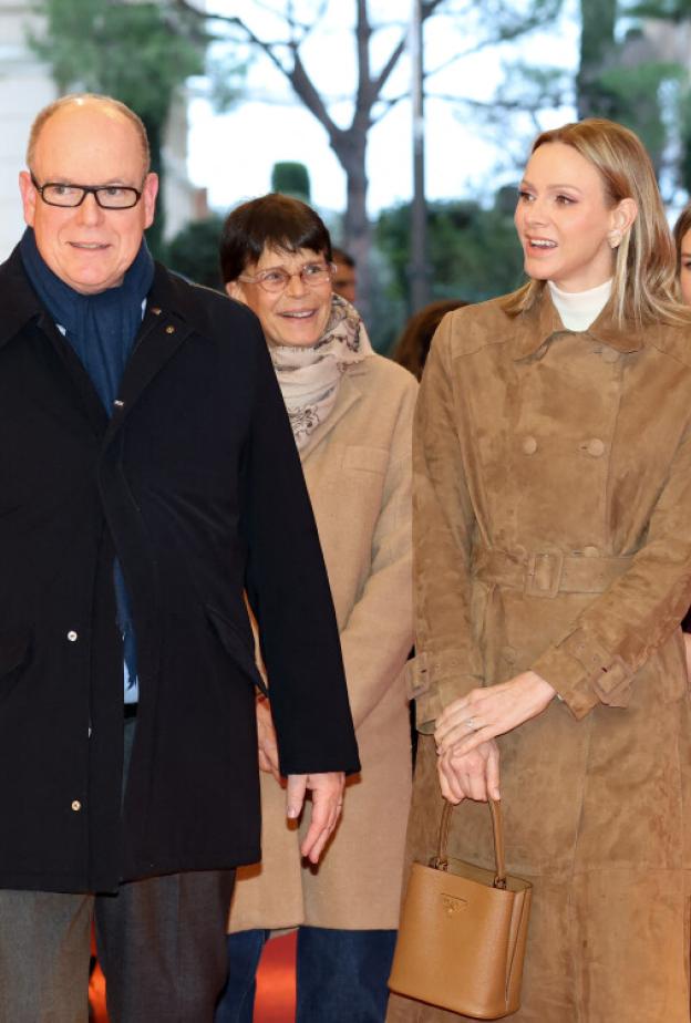 إرث غريس كيلي وسحر شارلين في 2025