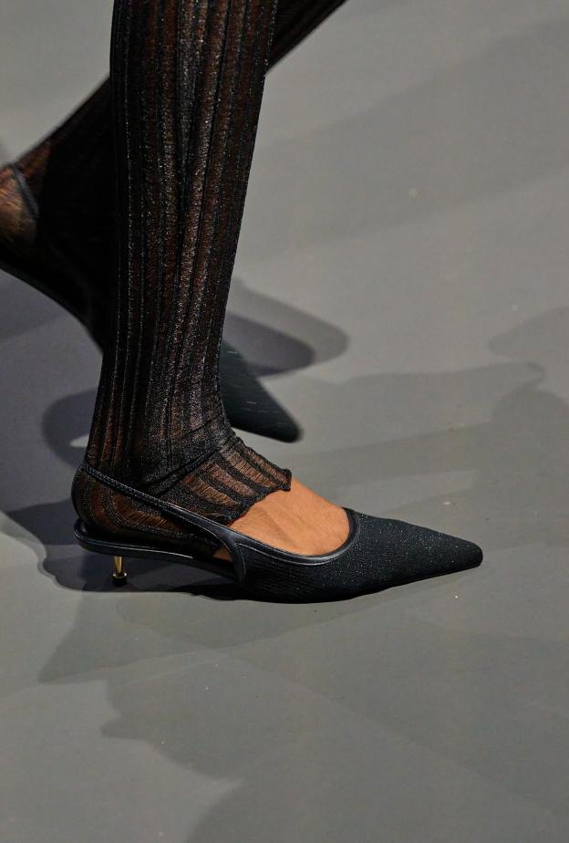 موضة الkitten heels من تصميم Cfc