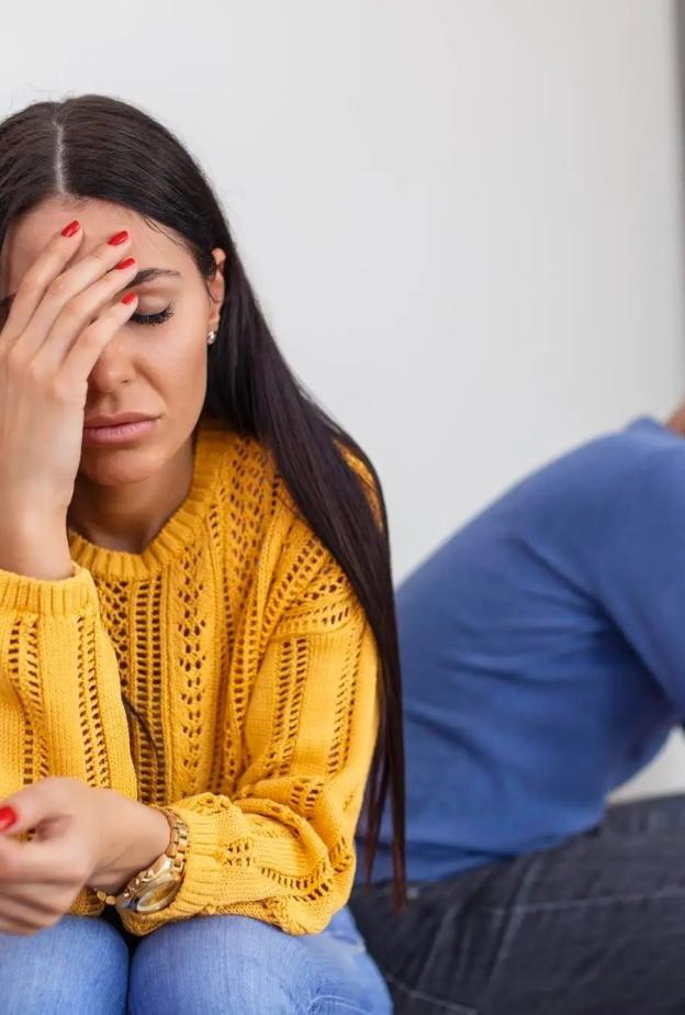 كيف أتعامل مع رجل السرطان عندما يتجاهلني؟