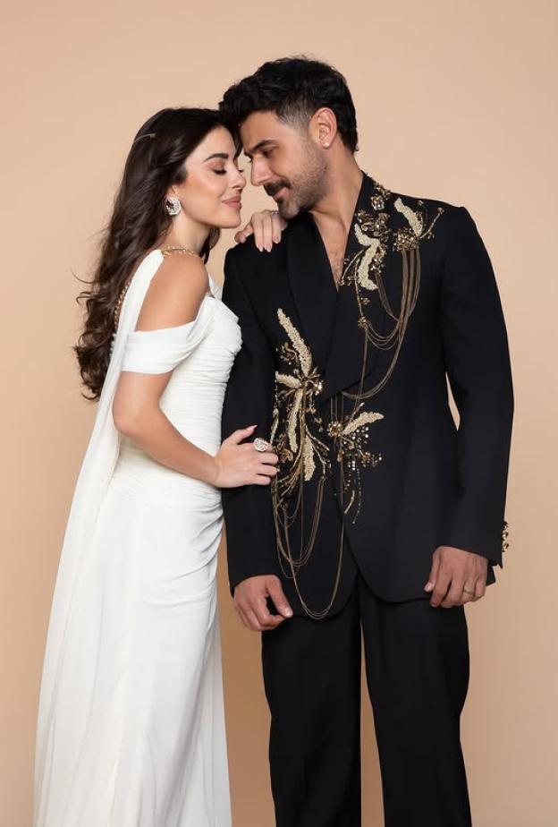 أجمل إطلالات سارة أبي كنعان ووسام فارس خلال عام 2025