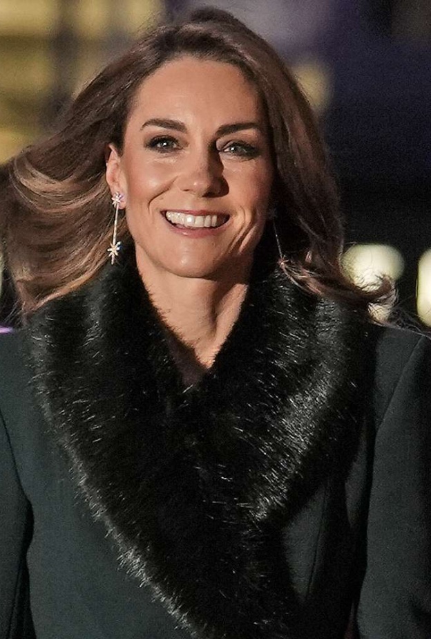 الأميرة كيت "ملكة عيد الميلاد" خلال حفل ترانيم عام 2025