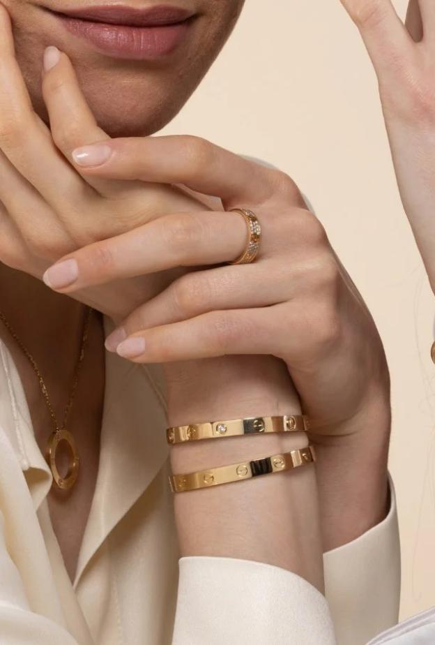 الفرق بين الذهب الأصفر والأبيض والوردي أيهم يناسبك أكثر؟