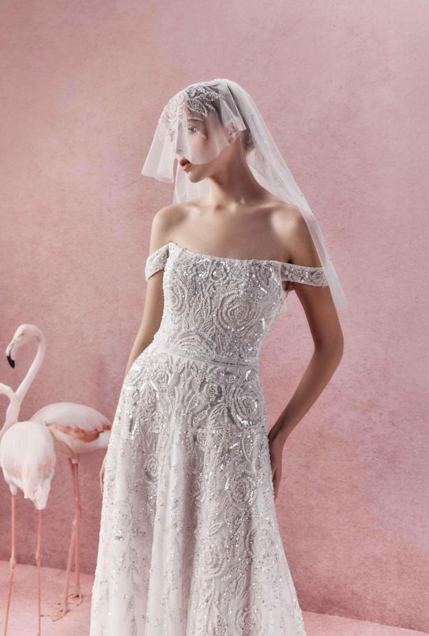 طرحة مزخرفة توقيع المصمم بندي برق