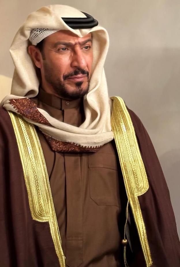 عبدالمحسن النمر يحصد جائزة الممثل المفضل