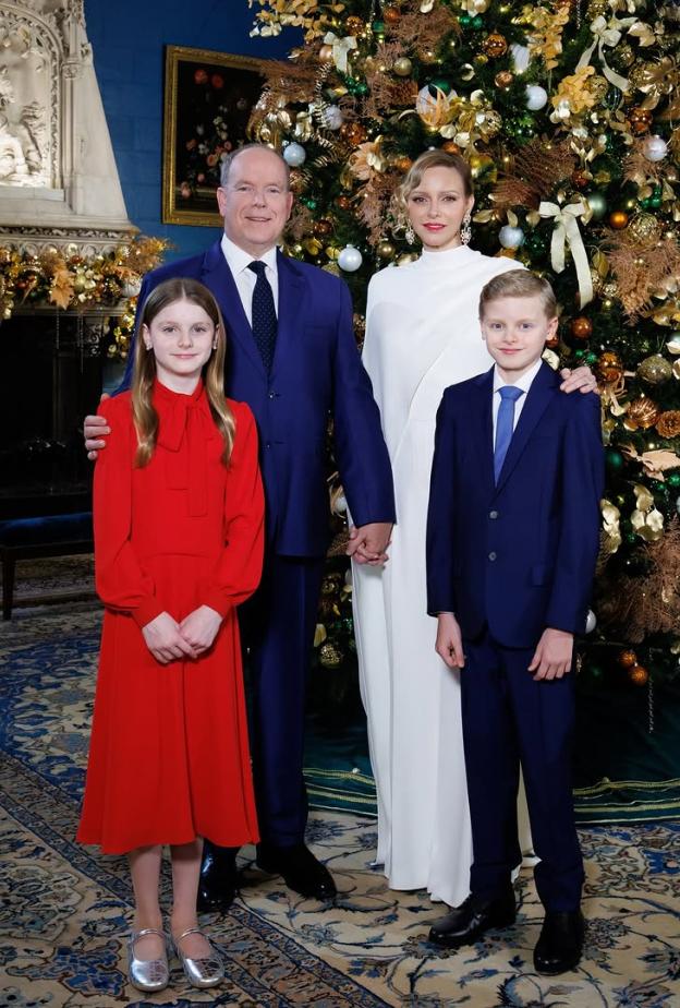 الأميرة غابرييلا و شارلين ترسمان ملامح القوة والولاء