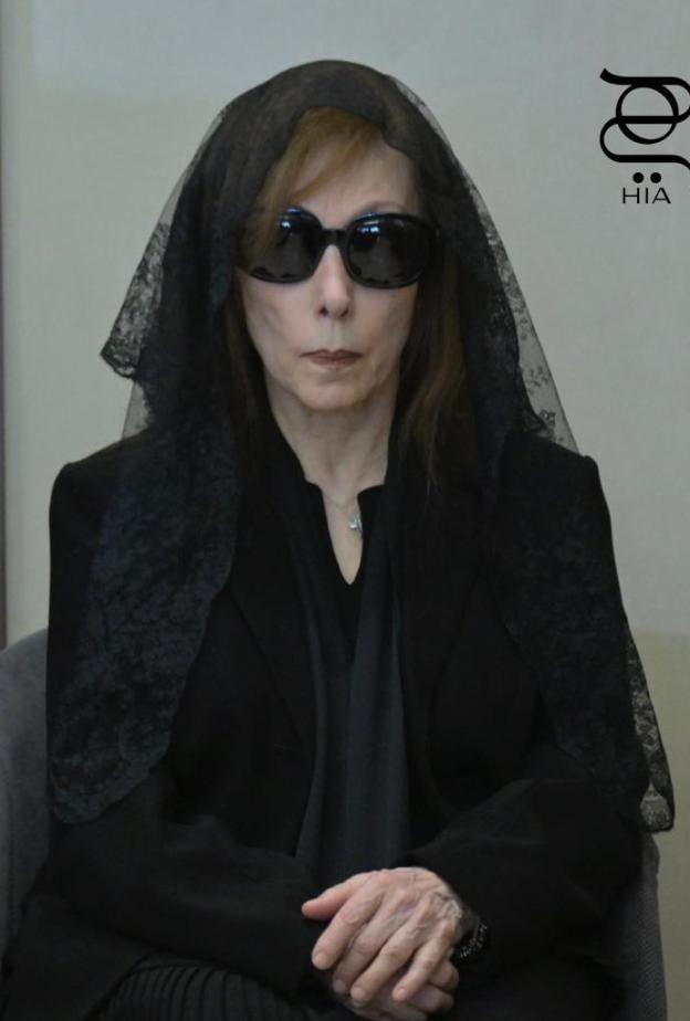 فيروز تتلقى عزاء ابنها زياد