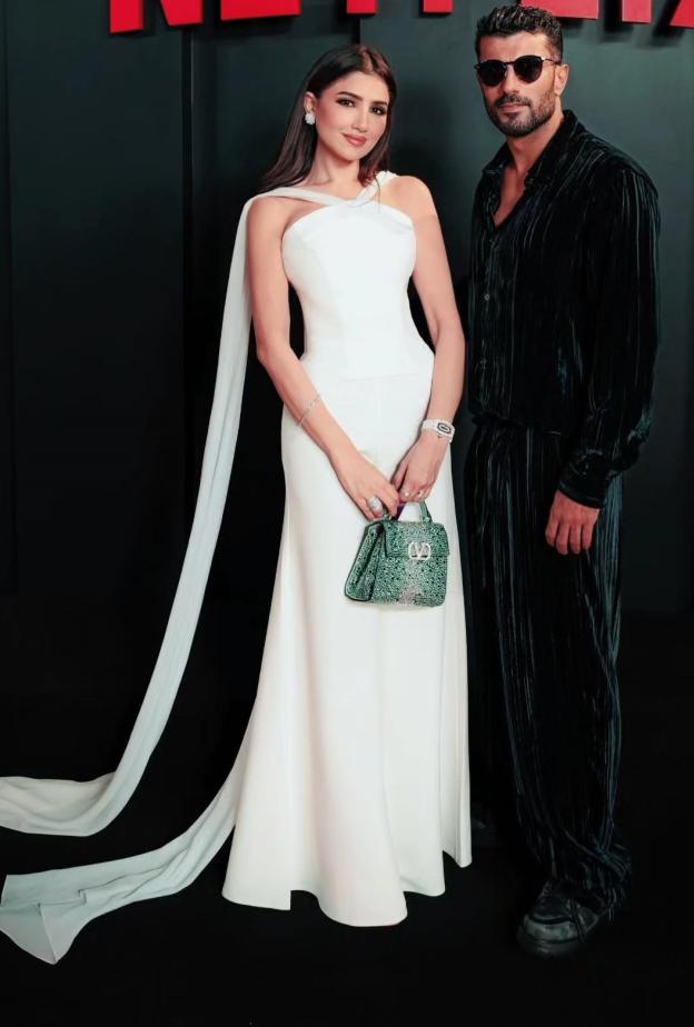 مي عمر وزوجها في لقطة عفوية رومانسية تتصدر الترند