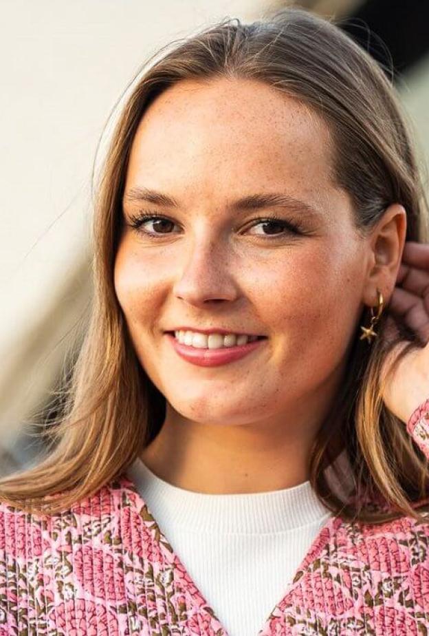 هروب إنغريد ألكسندرا في عامها الـ 22 من فضائح القصر إلى هدوء سيدني