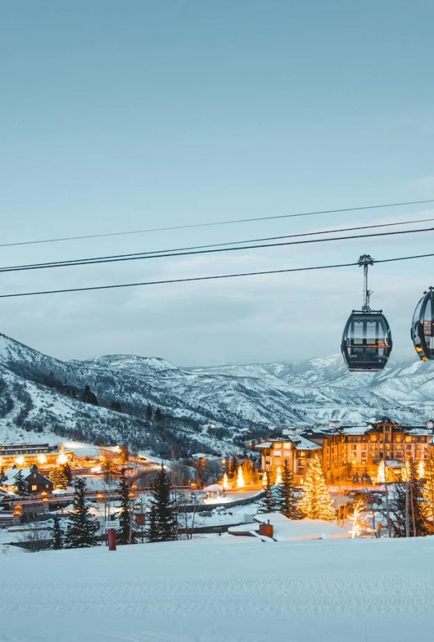 5 وجهات تزلج تجمع بين سحر الطبيعة وخصوصية المجتمع المخملي