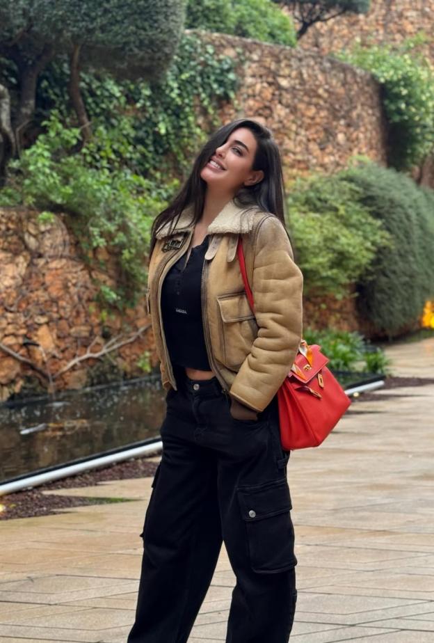 ياسمين صبري تعيش فترة استجمام بإسبانيا