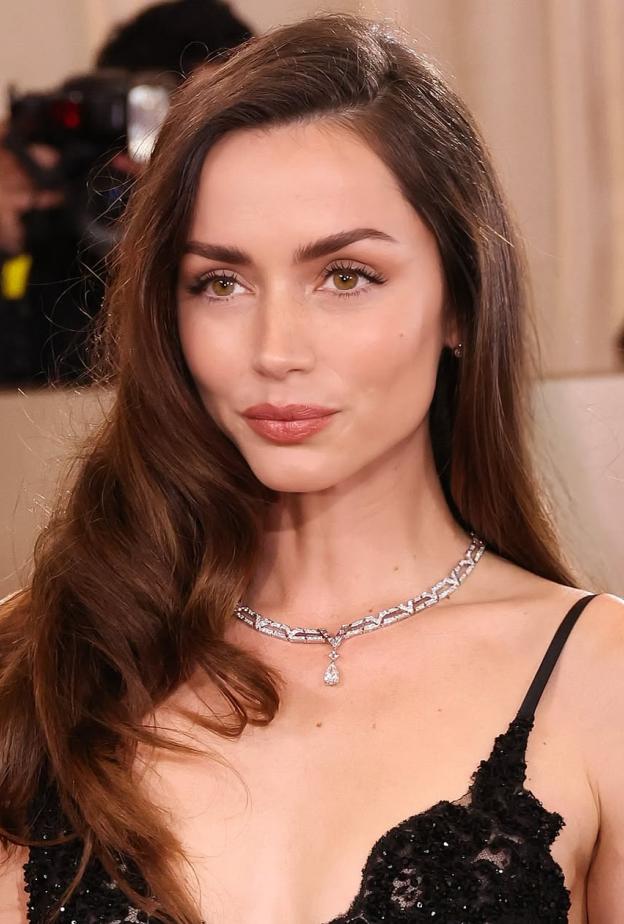 النجمة آن دي آرماس