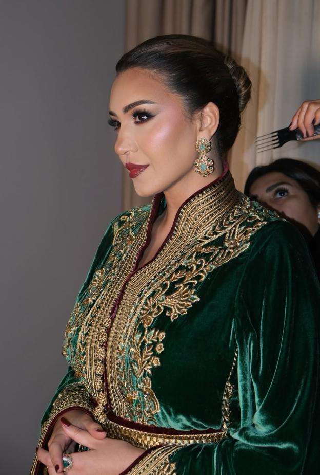 النجمة اسماء لمنور