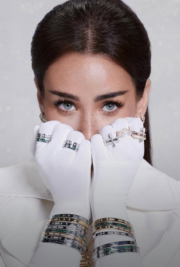  النجمة هنا الزاهد