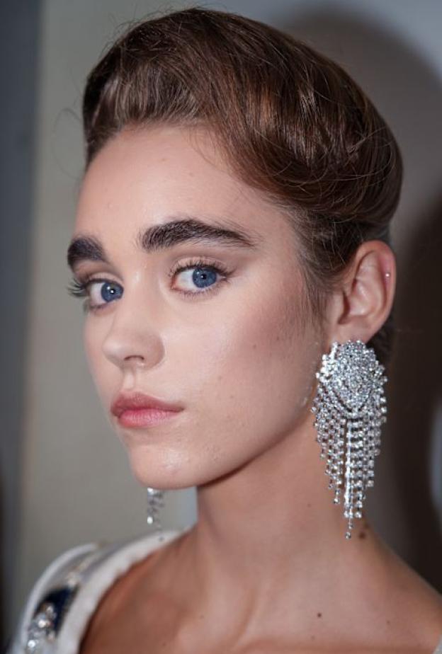 عارضة Richard Quinn