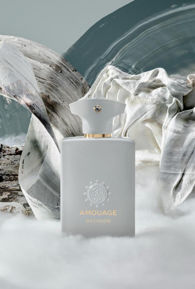 عطر ’ديسيشن‘ من مجموعة ’أوديسي‘ لعلامة أمواج