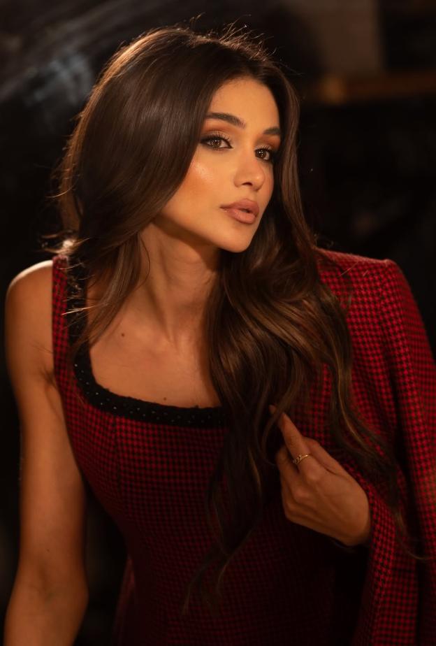 وصيفة ملكة جمال لبنان كلوي خليفة