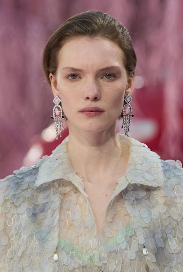 أفضل مستحضرات لمحاربة الشيخوخة: اختيارات مجرّبة لبشرة أكثر شبابًا