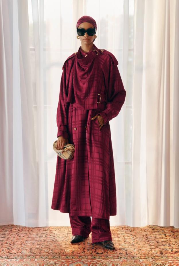 تشكيلة BURBERRY الحصرية المصغّرة بمناسبة شهر رمضان المبارك