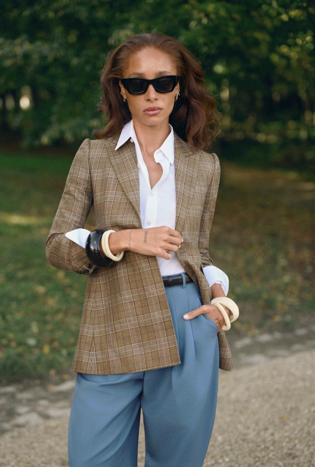 إطلالة من Celine