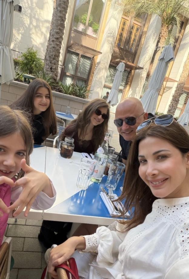 نانسي عجرم واسرتها 