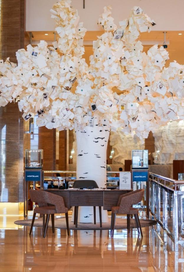 مونبلان تكشف عن تجربة تفاعلية تحتفي بقوة الكتابة والخيال في كمبينسكي مول الإمارات