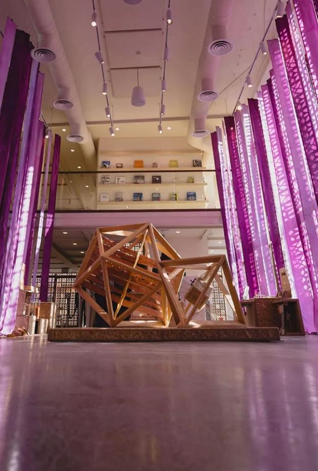 دليلك الكامل لفعاليات مهرجان فنون العلا 2026… حين تتحوّل الطبيعة إلى منصة عالمية للإبداع