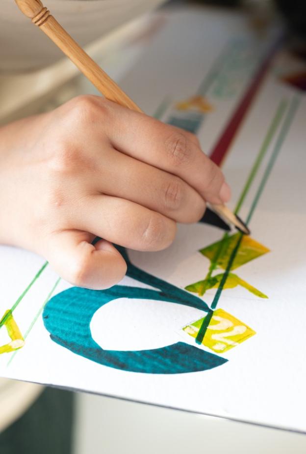 مركز الأمير محمد بن سلمان العالمي للخط العربي يعلن عن الاستوديو المفتوح بالنسخة الثانية من "إقامة دار القلم"