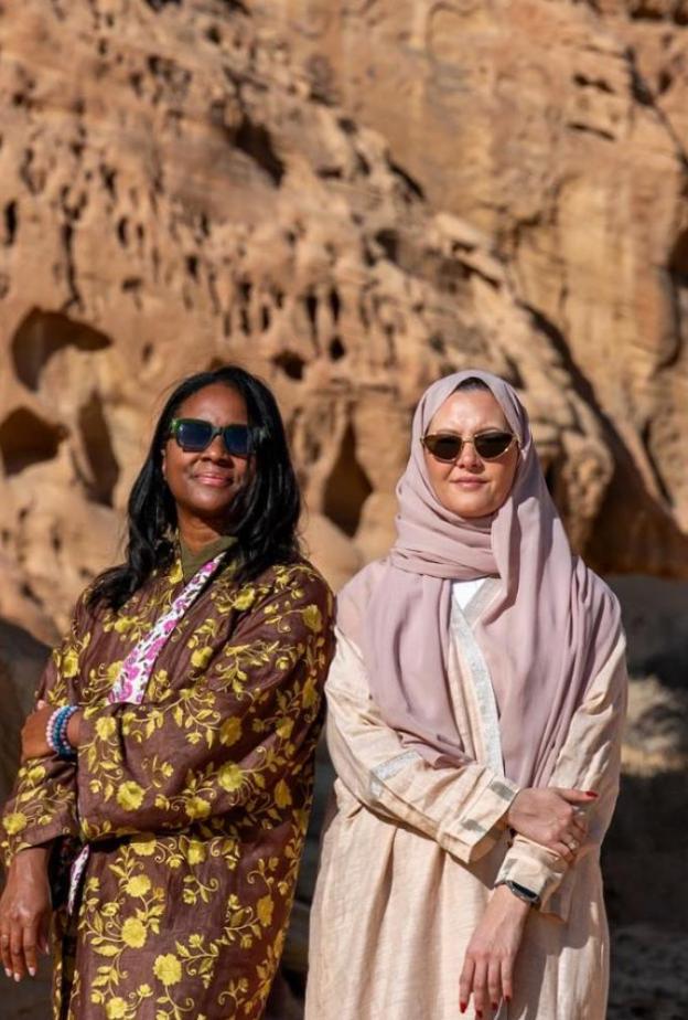 صحراء X العلا 2026: وجدان رضا وزوي ويتلي تكشفان لـ"هي" الرؤية الفنية للنسخة الرابعة