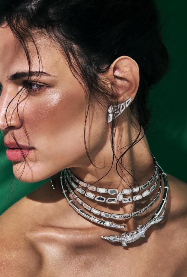 5 نصائح لتنسيق المجوهرات هذا الموسم مع مصممة المجوهرات نيهال المزيني