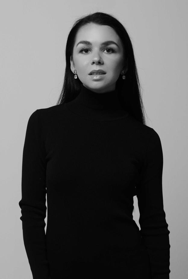 "دفني لانبرت" Daphne Lamberts، مؤسسة علامة ALAM Health & Beauty 