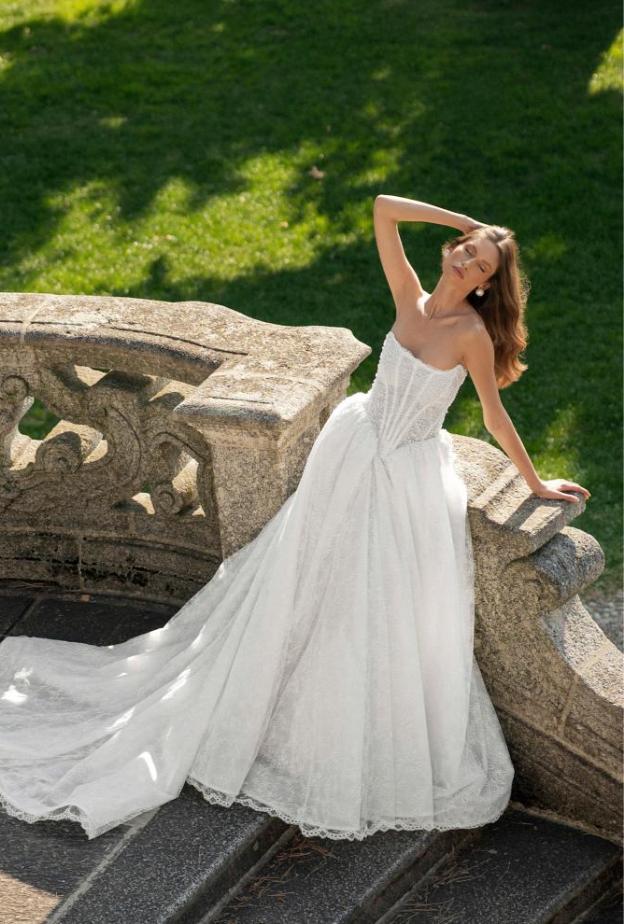 خصر الباسك من ريكا سبوزا