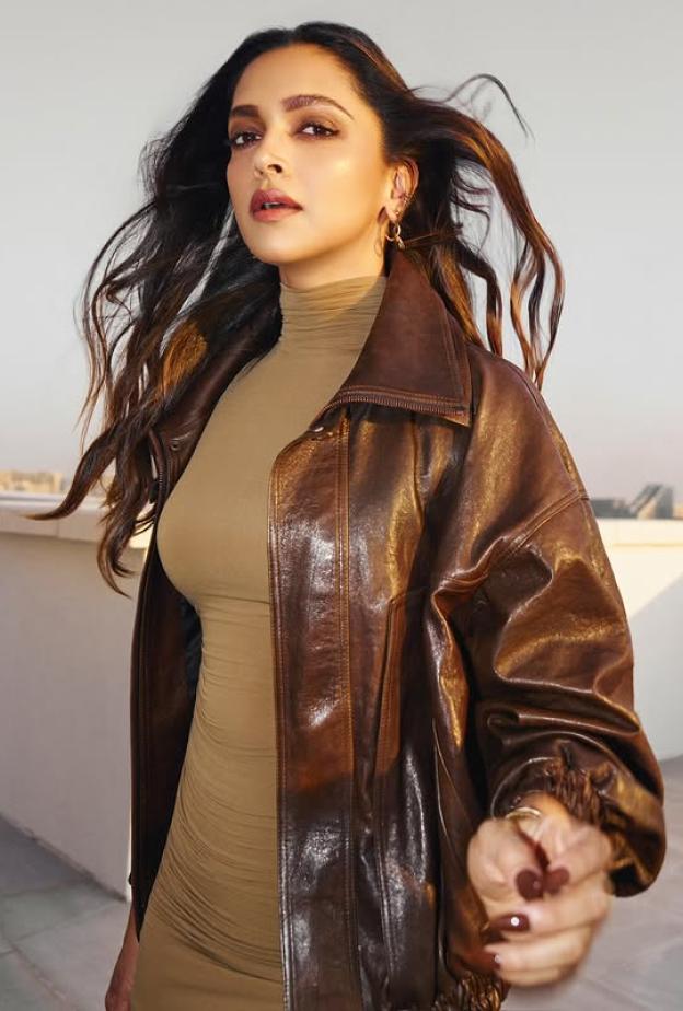 إطلالات أنيقة للشتاء تناسب سيدات الأعمال من وحي النجمات