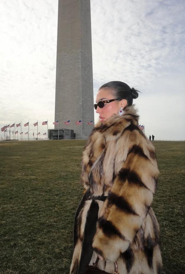 هكذا تلتقي جورجينا رودريغيز وياسمين صبري بإطلالات موضة تعكس الرفاهية.. بالصور