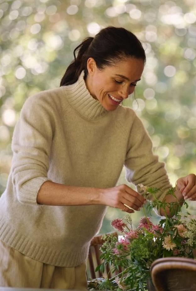 سحر دوقة ساسكس يكتسح الأسواق: نفاذ إصدار ميغان ماركل الجديد في دقائق