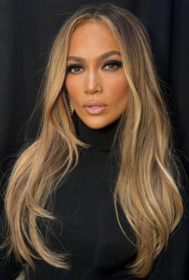 لحظات جمالية خالدة للنجمات عبر السنوات نتذكرها معاً قبيل حفل غرامي لعام 2025