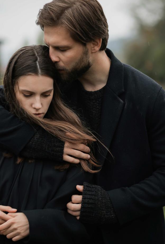 اعرفي لماذا نتمسك بمن لا يريدنا