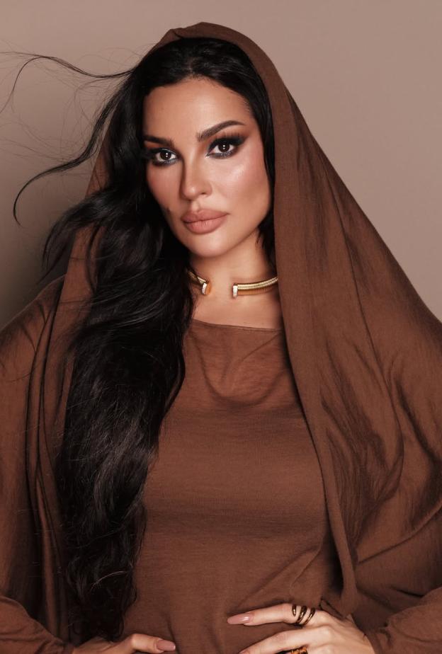 تجرأت نادين نجيم واعترفت بالاجراءات التجميلية cover