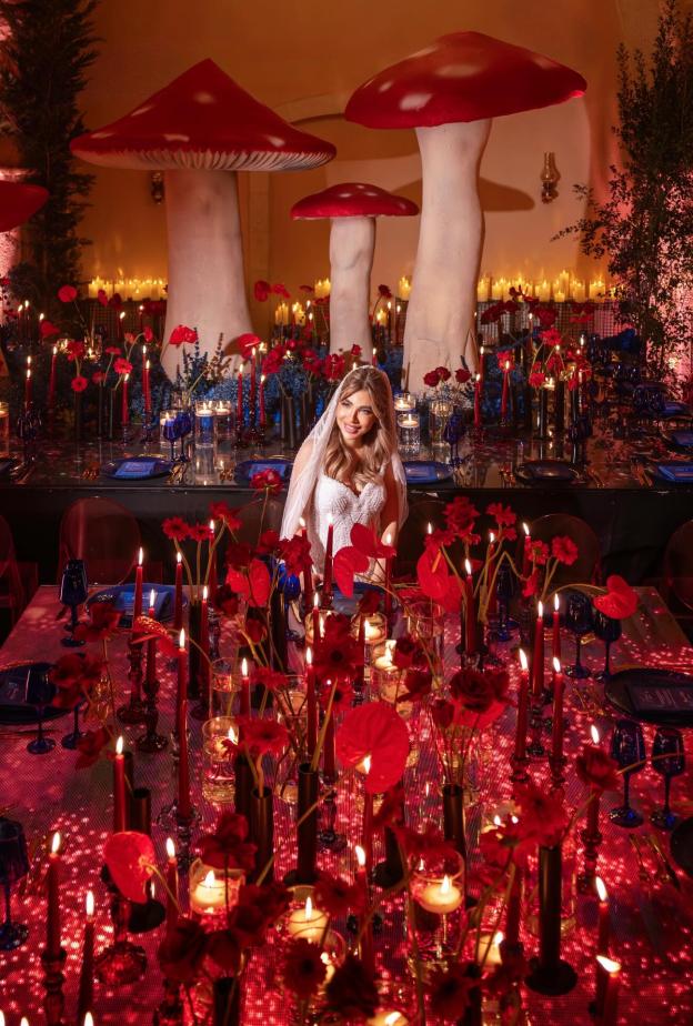 زفاف مميز بديكورات اللون الأحمر من تصميم dragonflybydareenb