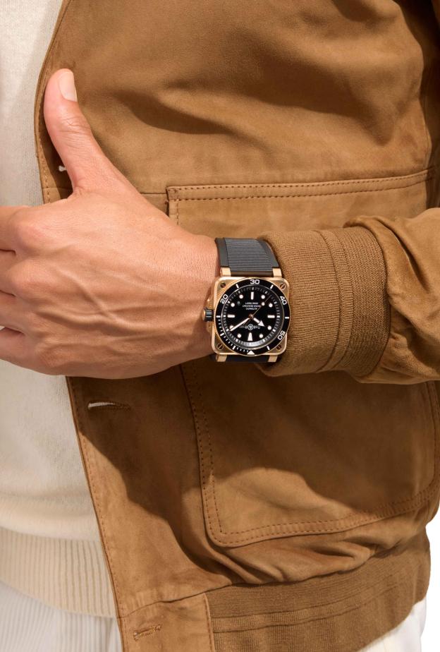 ساعة BR-03 Diver Black Bronze  مستلهمة  من عالم الريفييرا ويخوتها الفاخرة