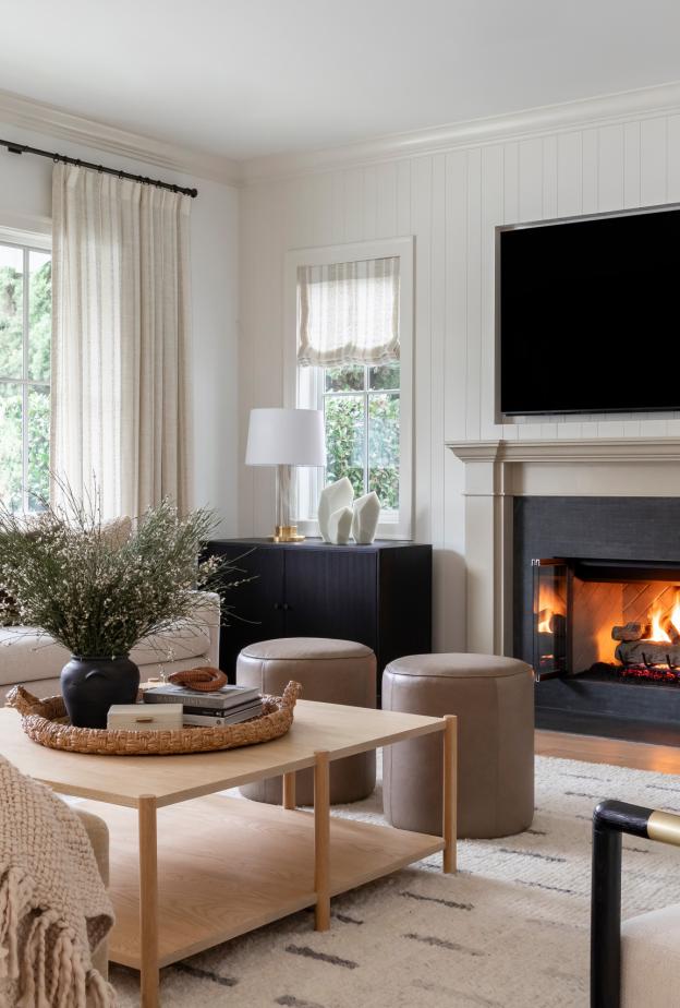 غرفة معيشة مرتبة استعدادا لشهر رمضان