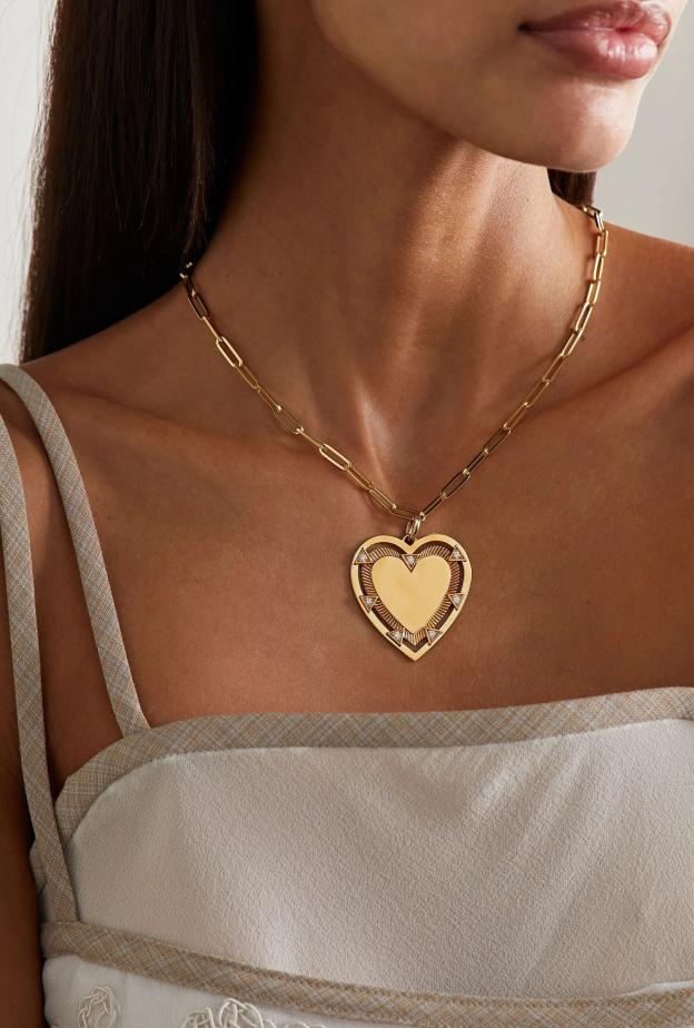 قلادة Heart Token Love من Foundrae