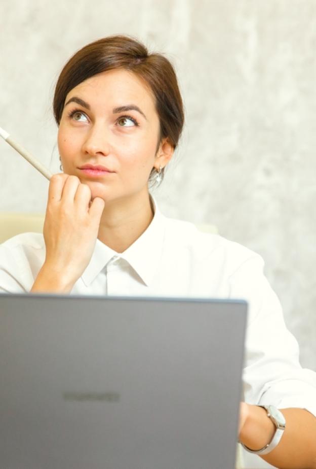 كيف تتغلبين على الشك الداخلي وتدركين قيمتكِ الحقيقية؟